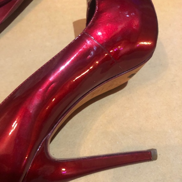 Aldo red pointy toe patent leather platform heels - Picture 7 of 10